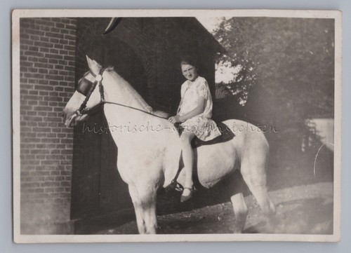 Neuheim 1928 mädchen auf - neuheim,